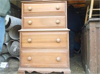 SMALL CHILD SIZE CHEST OF DRAWERS STEP-BACK