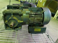 SEW Eurodrive W30DT71D4 gear motor