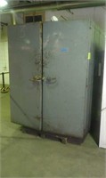 Large steelman drying oven with cart bases