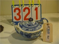 British Teapot - Blue Flower Pattern Note: