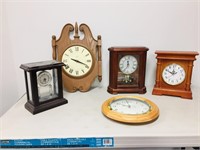 box of 5 quartz clocks