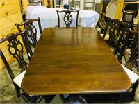 Ethan Allen d/ room table w/ 6 chairs