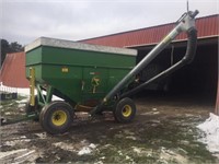 J&M 350 bushel gravity wagon, hydraulic surge