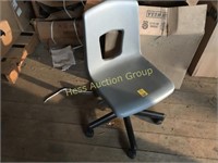 Adjustable Plastic rolling desk chair