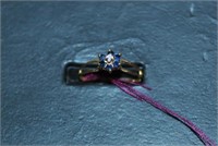 10kt Gold (6) Sapphire & round flower diamond