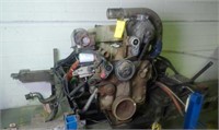 Cummins 8.3 l diesel engine engine and turbo move
