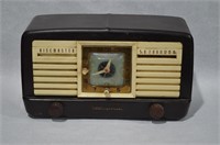 Vintage Westinghouse Bakelite Tube Radio c1952