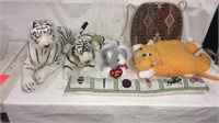 Assorted Stuffed Animals T7B