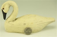 Miniature carved Swan decoy unsigned Eastern