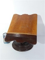 Ancien lutrin pour bible, en bois