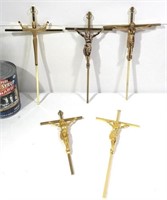 Lot de 5 crucifix métalliques