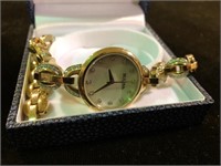 WATCH WITH ADJUSTABLE BAND PEARL INLAY