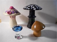 4 hand-crafted mushroom decorative items