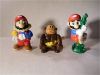 3 Nintendo figures - Mario & Donkey Kong