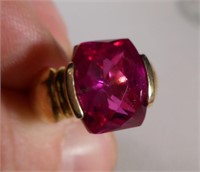 Sterling Silver Pink Topaz ring