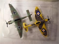 2 NIB die-cast World War II airplanes