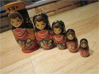 4" Russian Nesting Dolls