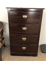 Small 4  chest of drawers