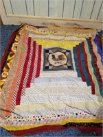 ROOSTER QUILT TOPPER