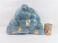 22 pelotes de laine Shetland bleue