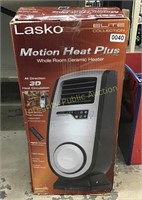 Lasko Motion Heat Plus Ceramic Heater $80 Retail