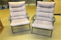 2 Foldable Lawn Chairs, Padded