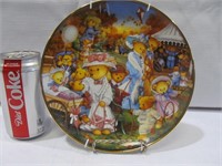 Franklin Mint plate, Teddy Bear Outing