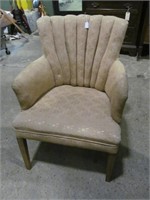 Tufted back chair