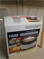 Food dehydrator looks new in box