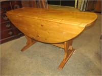 Pine drop leaf trussell dining table