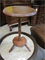 Small pedestal table