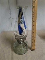 Vintage oil lamp Nice condition with extra wicks