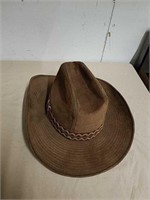 Studs cowboy hat size 7 1/4 55% cotton and 45%