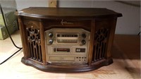 REPRODUCTION AM.FM RADIO WITH TURNTABLE/CD/