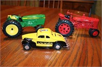 Ertl John Deere 2440 tractor, McCormick Farmall