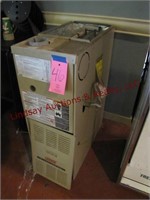 Lennox Merit Series furnace (WORKS, used for ...