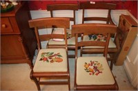 Chairs & Table Pad