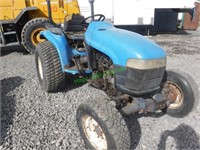 113- New Holland T1530 Tractor 4WD