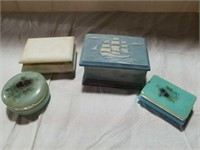 Alabaster and other glass powder boxes