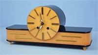 Weimar Uhren Mid-Century  Mantle Clock 1950`s