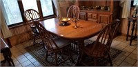 Oak Dining Table (67x40) W/4 Chairs