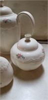 5pcs ceramic tea set: Tea pot, C&S, S&P