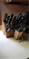 Assorted Kitchen Knives in Block - 3 pc