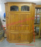 nice solid oak entertainment cabinet