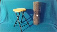 Collapsible Stool And Roll Chicken Wire
