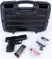 Gun Smith & Wesson Shield Semi Auto Pistol in 9mm