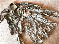 (2) Authentic US Army Jackets Camoflauge Combat