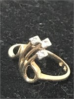 14k Gold Ring w/ Gems Size 5.5