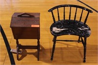 Vanity stool & sewing stand ( 1 leg broken)