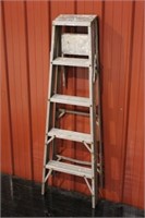 5' Aluminum step ladder